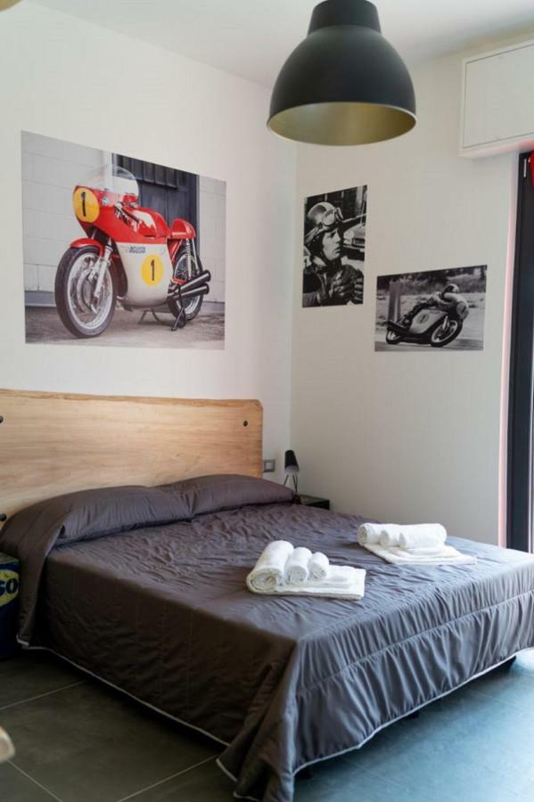 Bed and Breakfast Italian Piston House Sport Moto Rent Millesimo Zewnętrze zdjęcie
