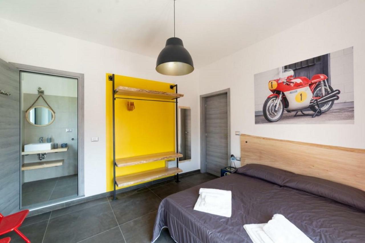 Bed and Breakfast Italian Piston House Sport Moto Rent Millesimo Zewnętrze zdjęcie