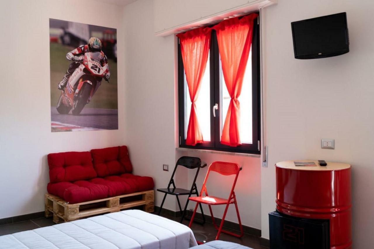 Bed and Breakfast Italian Piston House Sport Moto Rent Millesimo Zewnętrze zdjęcie