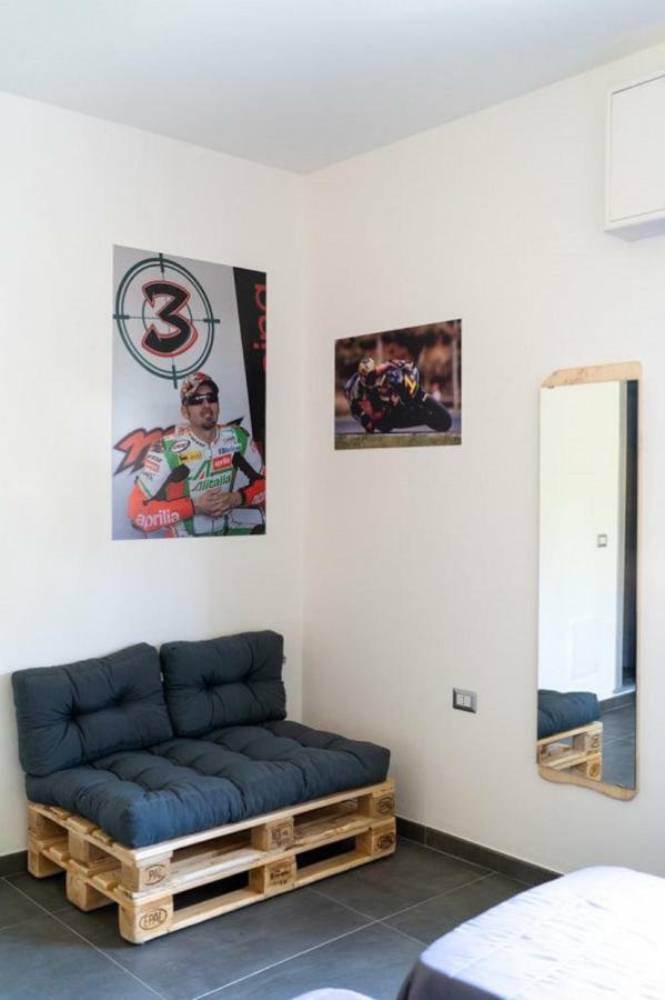 Bed and Breakfast Italian Piston House Sport Moto Rent Millesimo Zewnętrze zdjęcie