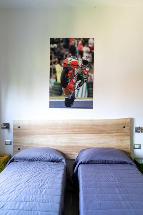 Bed and Breakfast Italian Piston House Sport Moto Rent Millesimo Zewnętrze zdjęcie